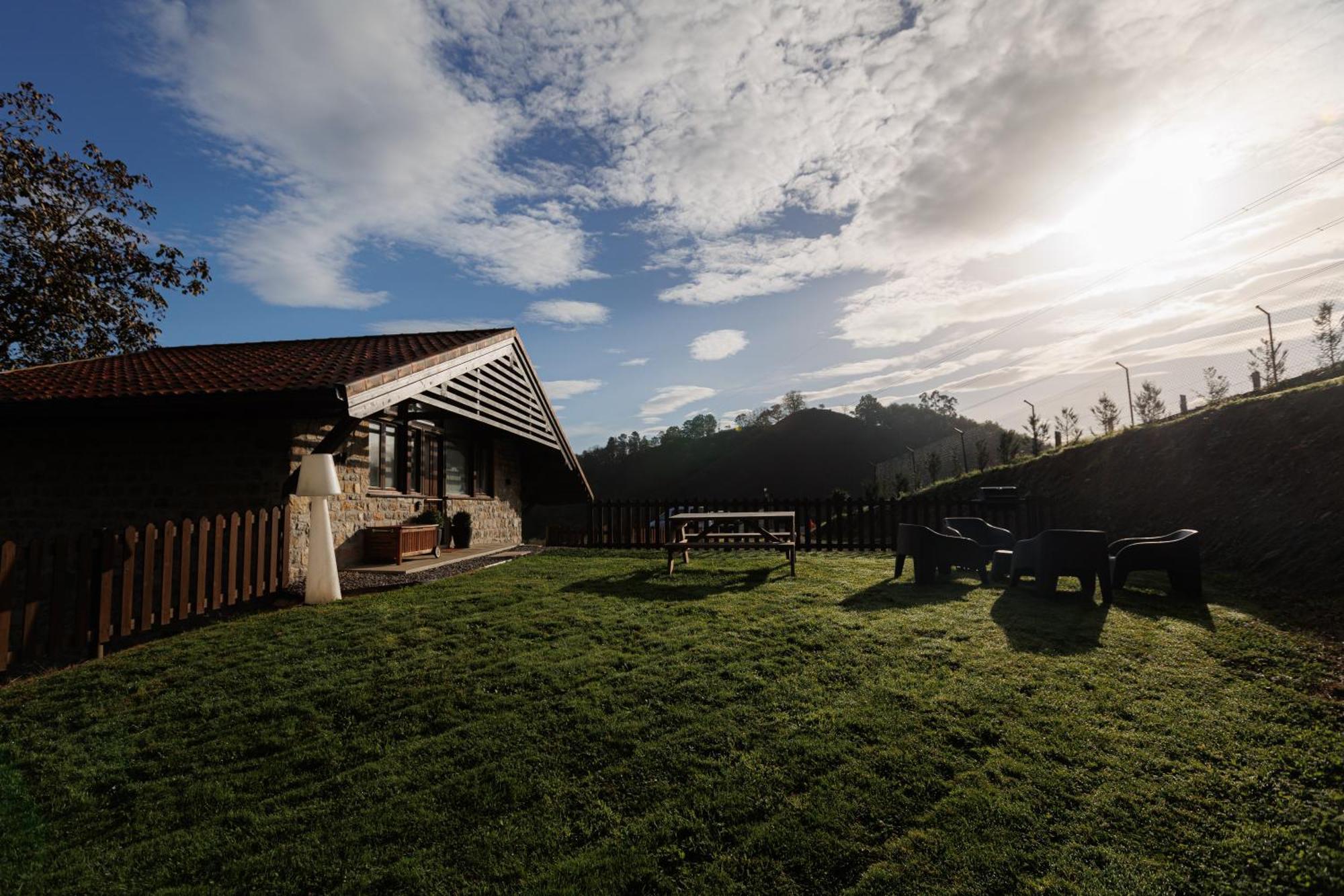 Finca La Caseria Apartamentos Onís Exteriér fotografie