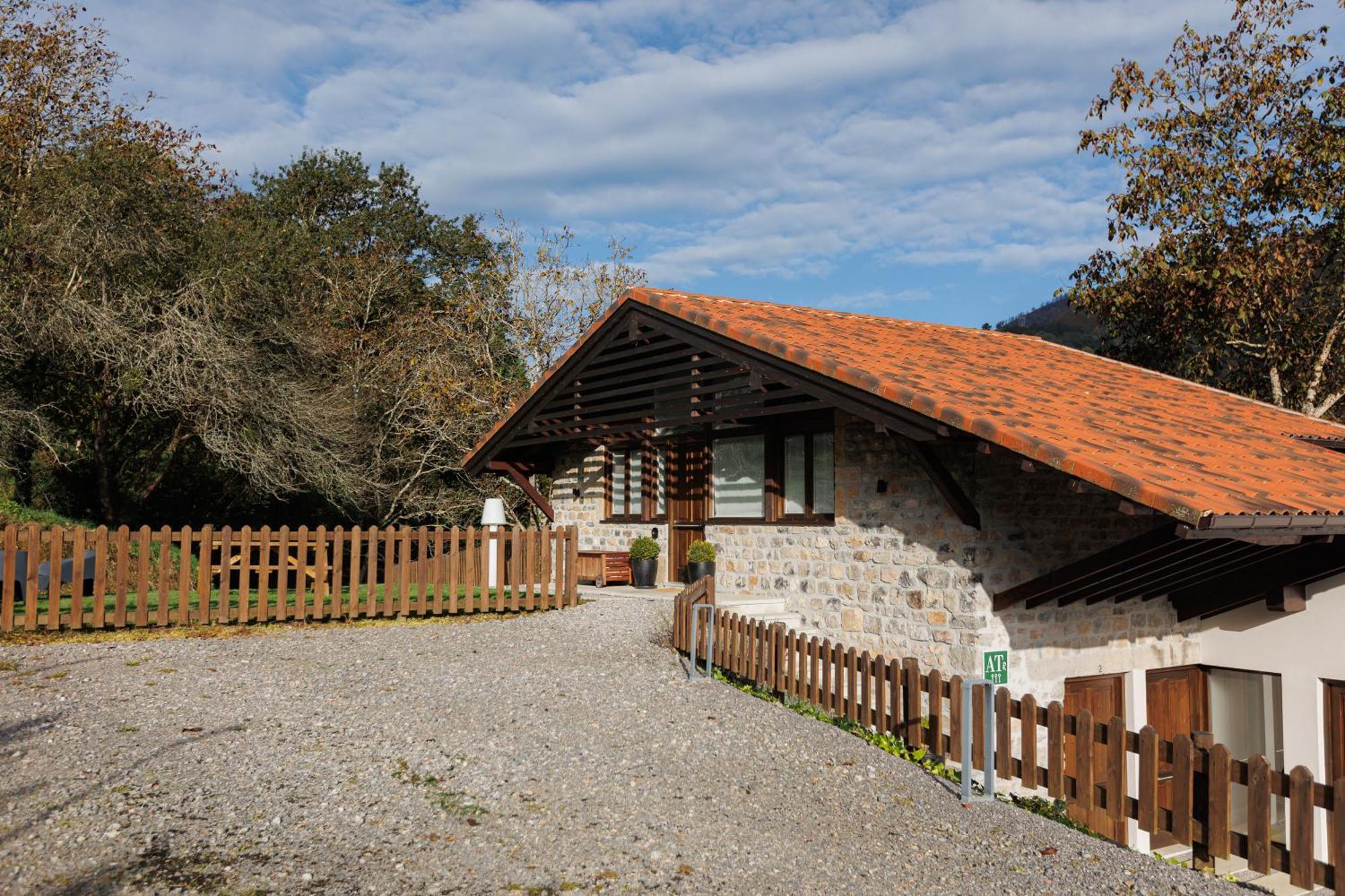 Finca La Caseria Apartamentos Onís Exteriér fotografie